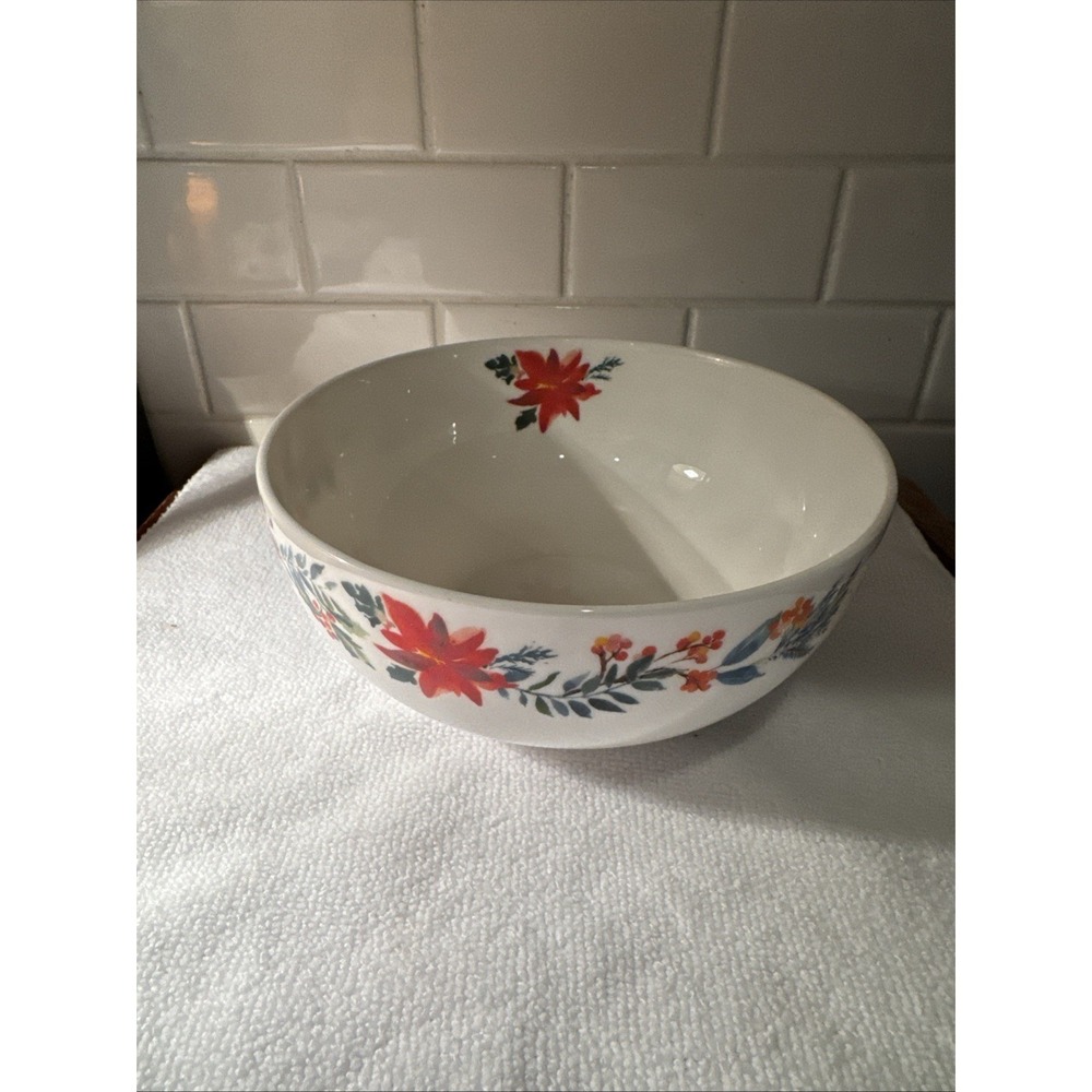 Mikasa Poinsettia Garland Bone China Bowl 6" Rare